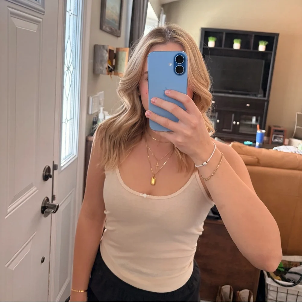 Brandy Melville Pink tank - Picture 1 of 3